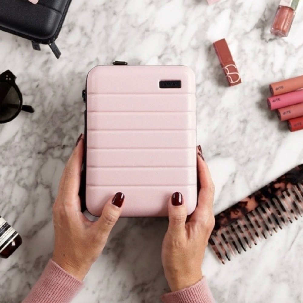Away Luggage Toiletry Case